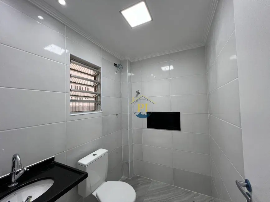 Kitnet com 1 quarto à venda, 28m2 em Canto do Forte, Praia Grande - SP - imagem 1 Foto 1 de Kitnet com 1 quarto à venda, 28m2 em Canto do Forte, Praia Grande - SP
