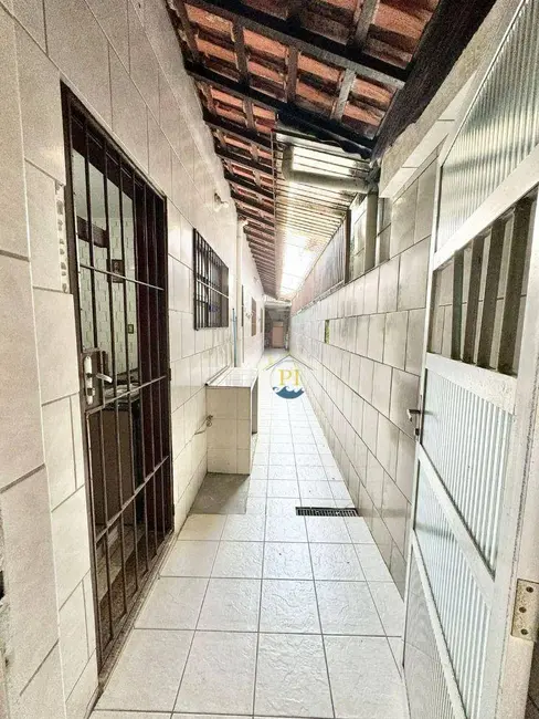 Foto 1 de Casa com 2 quartos à venda, 154m2 em Praia Grande - SP