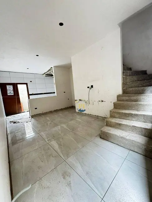 Foto 2 de Casa de Condomínio com 2 quartos à venda, 62m2 em Praia Grande - SP