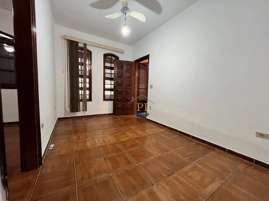 Casa com 2 quartos à venda, 70m2 em Praia Grande - SP - imagem 5 Foto 5 de Casa com 2 quartos à venda, 70m2 em Praia Grande - SP
