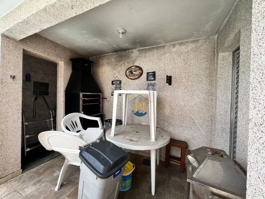 Casa com 2 quartos à venda, 187m2 em Praia Grande - SP - imagem 3 Foto 3 de Casa com 2 quartos à venda, 187m2 em Praia Grande - SP