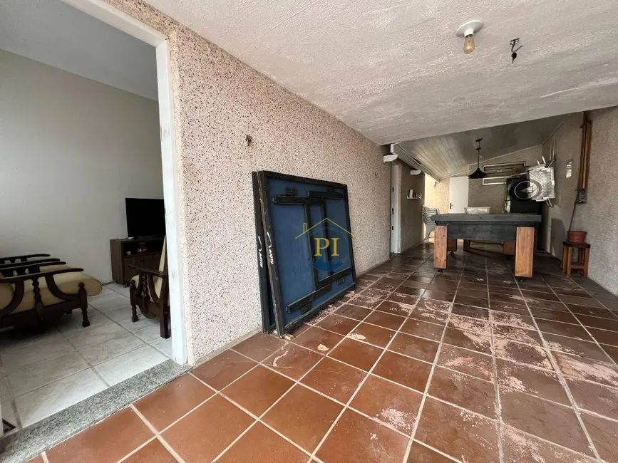 Casa com 2 quartos à venda, 187m2 em Praia Grande - SP - imagem 6 Foto 6 de Casa com 2 quartos à venda, 187m2 em Praia Grande - SP