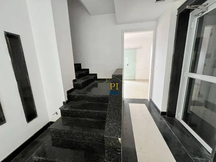 Foto 6 de Sobrado com 4 quartos à venda, 280m2 em Mirim, Praia Grande - SP