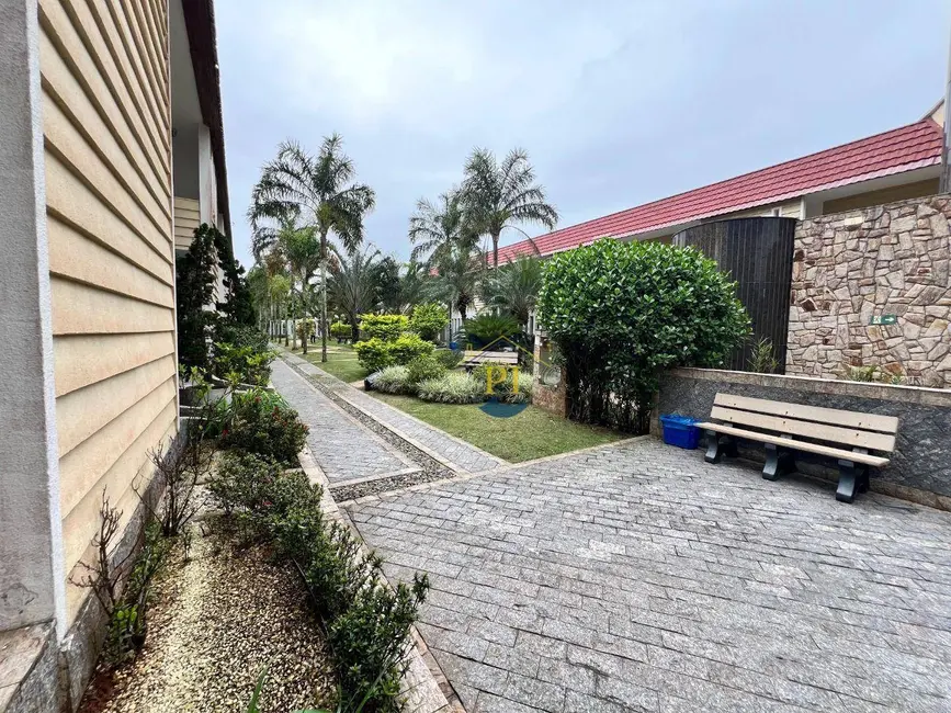 Foto 1 de Sobrado com 3 quartos à venda, 193m2 em Mirim, Praia Grande - SP