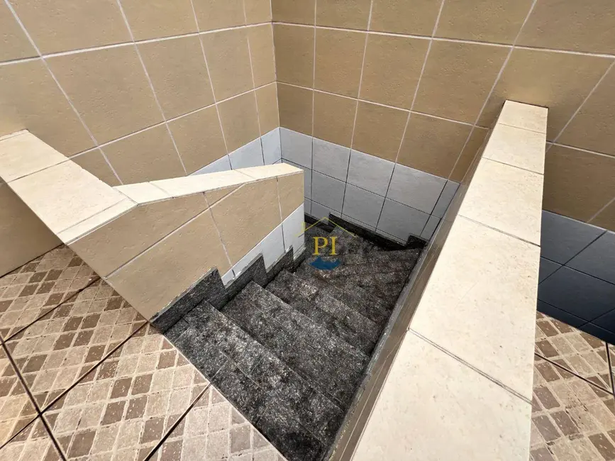 Foto 9 de Sobrado com 3 quartos à venda, 193m2 em Mirim, Praia Grande - SP