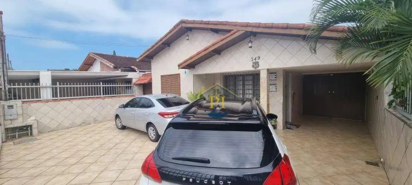 Foto 2 de Casa com 4 quartos à venda, 144m2 em Solemar, Praia Grande - SP