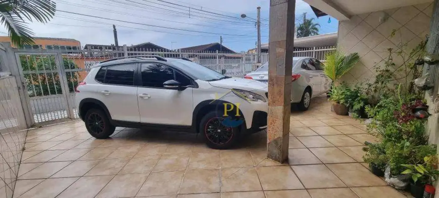 Foto 4 de Casa com 4 quartos à venda, 144m2 em Solemar, Praia Grande - SP