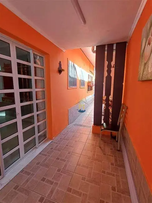 Casa com 2 quartos à venda, 135m2 em Praia Grande - SP - imagem 5 Foto 5 de Casa com 2 quartos à venda, 135m2 em Praia Grande - SP