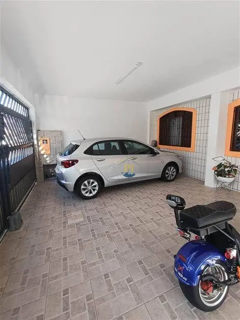 Casa com 2 quartos à venda, 135m2 em Praia Grande - SP - imagem 1 Foto 1 de Casa com 2 quartos à venda, 135m2 em Praia Grande - SP