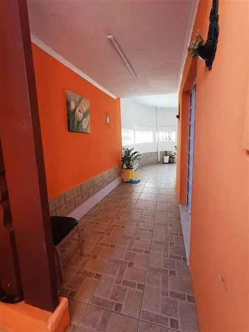 Casa com 2 quartos à venda, 135m2 em Praia Grande - SP - imagem 6 Foto 6 de Casa com 2 quartos à venda, 135m2 em Praia Grande - SP