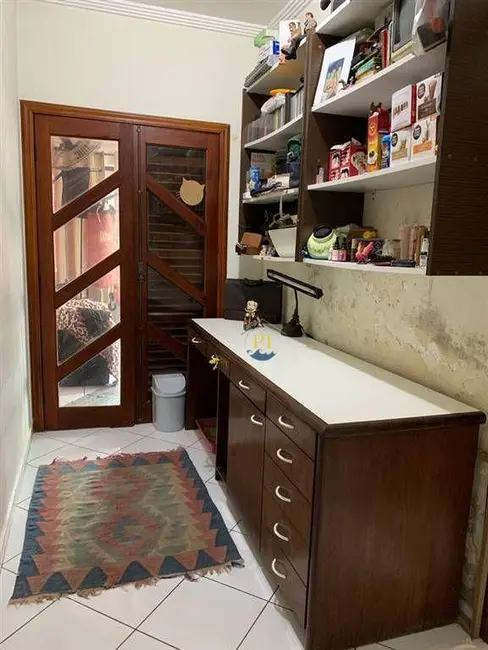Casa com 4 quartos à venda, 210m2 em Praia Grande - SP - imagem 6 Foto 6 de Casa com 4 quartos à venda, 210m2 em Praia Grande - SP