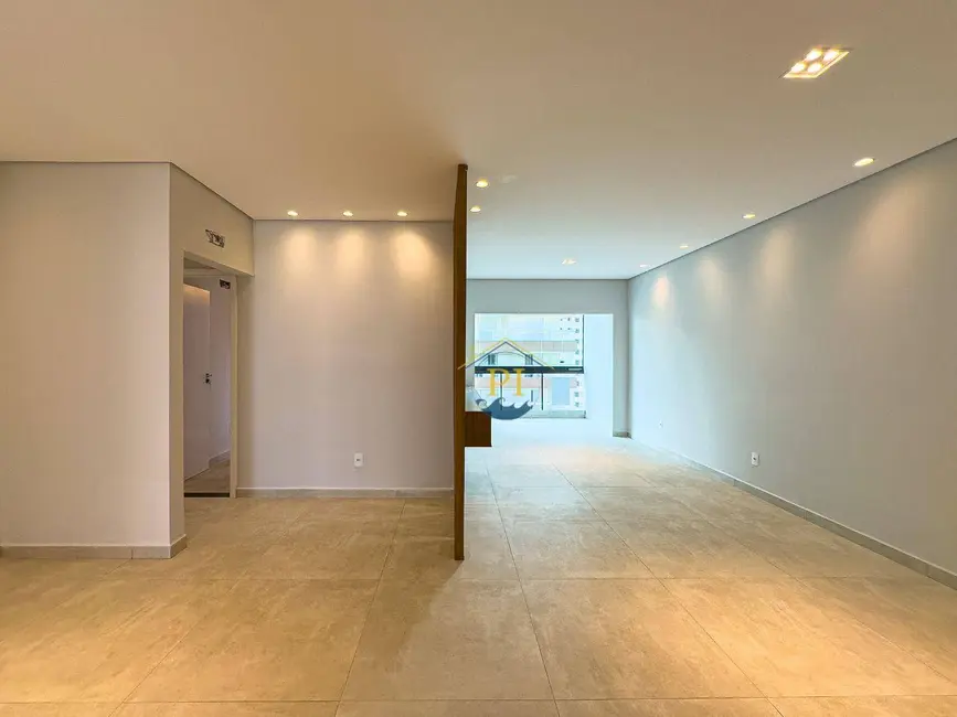 Cobertura com 3 quartos à venda, 232m2 em Tupi, Praia Grande - SP - imagem 2 Foto 2 de Cobertura com 3 quartos à venda, 232m2 em Tupi, Praia Grande - SP