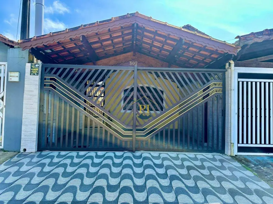 Foto 1 de Casa com 2 quartos à venda, 125m2 em Praia Grande - SP