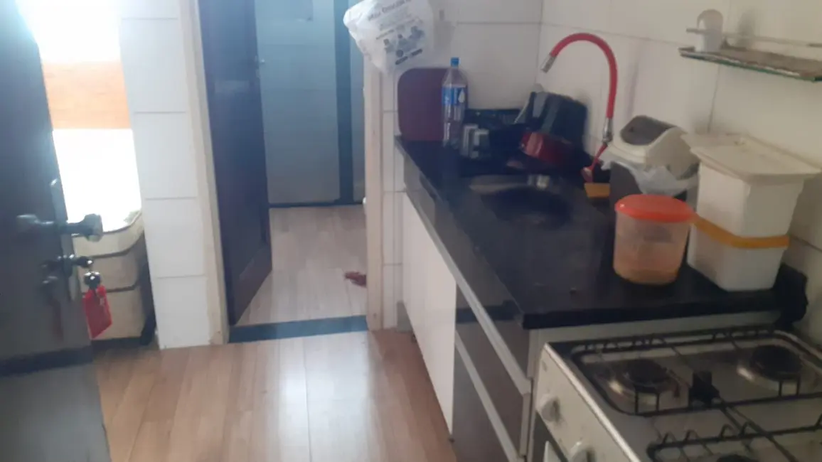 Kitnet com 1 quarto à venda, 24m2 em Praia Grande - SP - imagem 8 Foto 8 de Kitnet com 1 quarto à venda, 24m2 em Praia Grande - SP