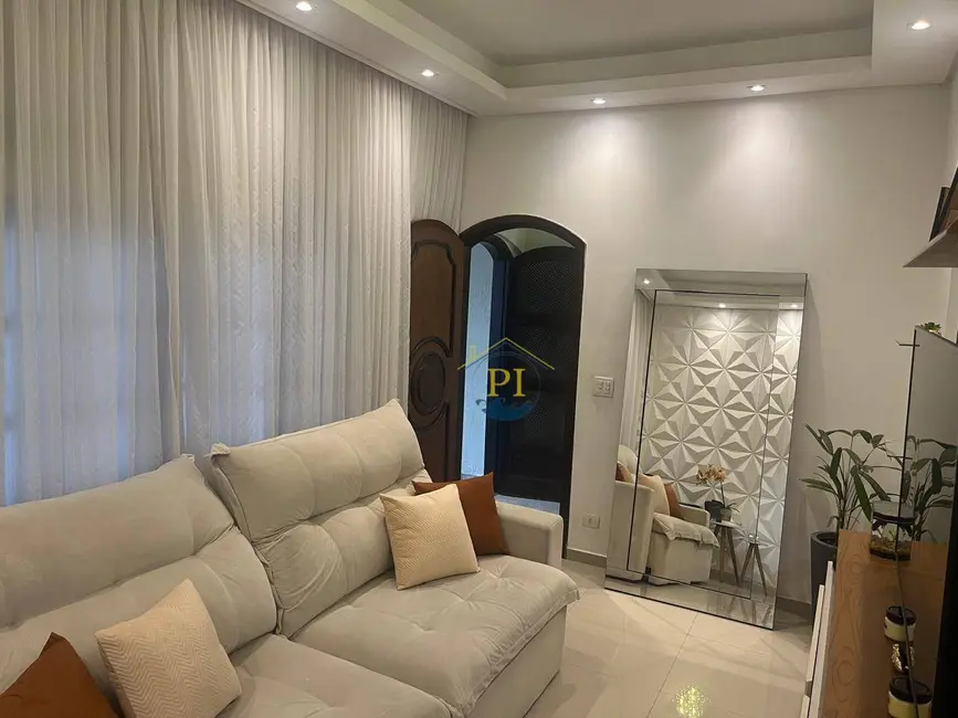 Casa com 2 quartos à venda, 80m2 em Canto do Forte, Praia Grande - SP - imagem 1 Foto 1 de Casa com 2 quartos à venda, 80m2 em Canto do Forte, Praia Grande - SP