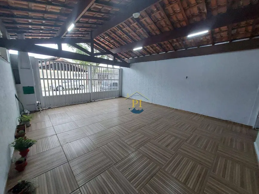 Foto 1 de Casa com 2 quartos à venda, 75m2 em Tupi, Praia Grande - SP