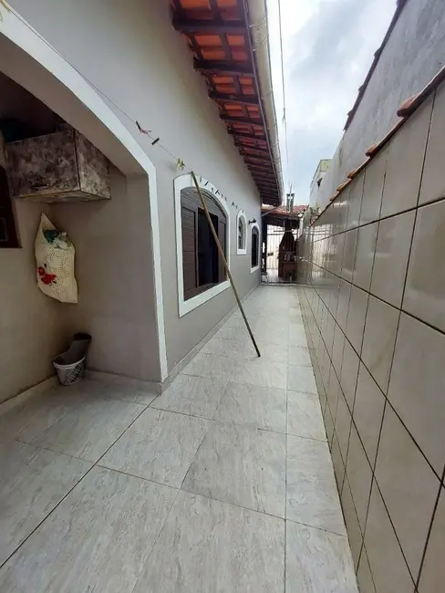 Casa com 4 quartos à venda, 444m2 em Praia Grande - SP - imagem 5 Foto 5 de Casa com 4 quartos à venda, 444m2 em Praia Grande - SP
