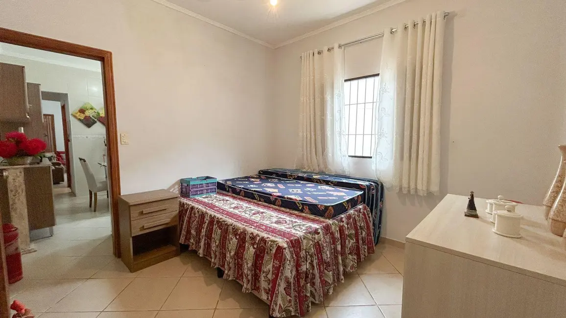 Foto 9 de Casa com 2 quartos à venda, 70m2 em Praia Grande - SP