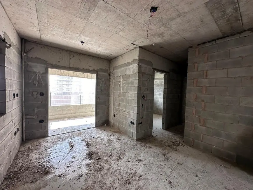 Foto 2 de Apartamento com 2 quartos à venda, 72m2 em Praia Grande - SP