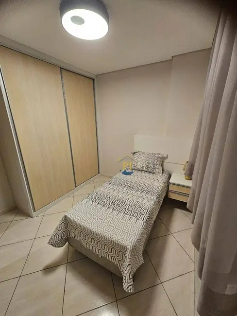 Foto 9 de Apartamento com 3 quartos à venda, 136m2 em Praia Grande - SP