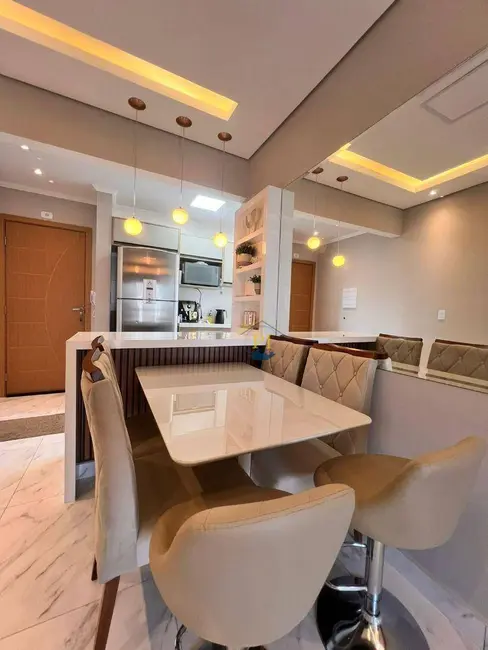 Foto 2 de Apartamento com 2 quartos à venda, 52m2 em Praia Grande - SP