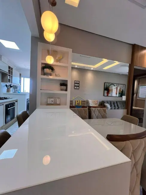 Foto 5 de Apartamento com 2 quartos à venda, 52m2 em Praia Grande - SP