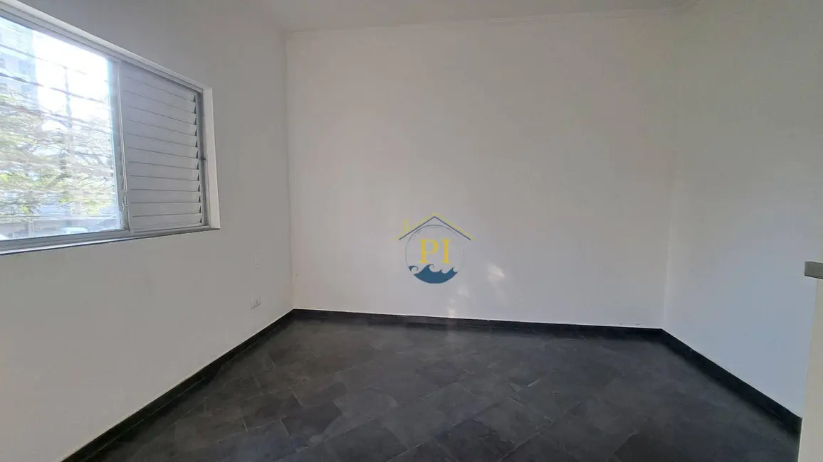 Sobrado com 3 quartos à venda, 140m2 em Aviação, Praia Grande - SP - imagem 4 Foto 4 de Sobrado com 3 quartos à venda, 140m2 em Aviação, Praia Grande - SP