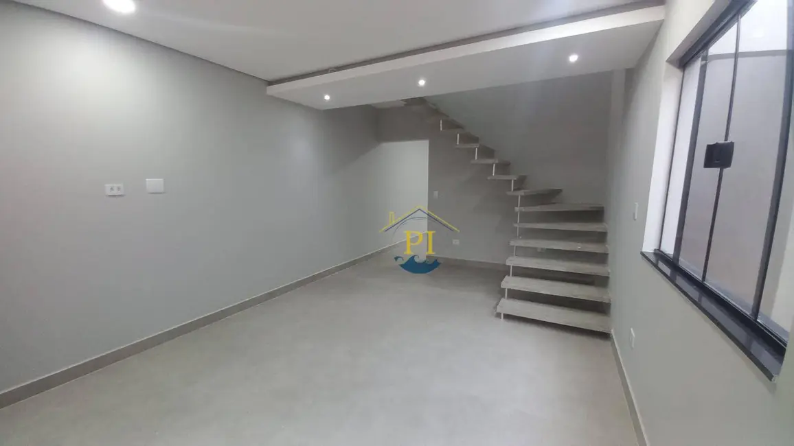 Foto 9 de Sobrado com 3 quartos à venda, 160m2 em Aviação, Praia Grande - SP