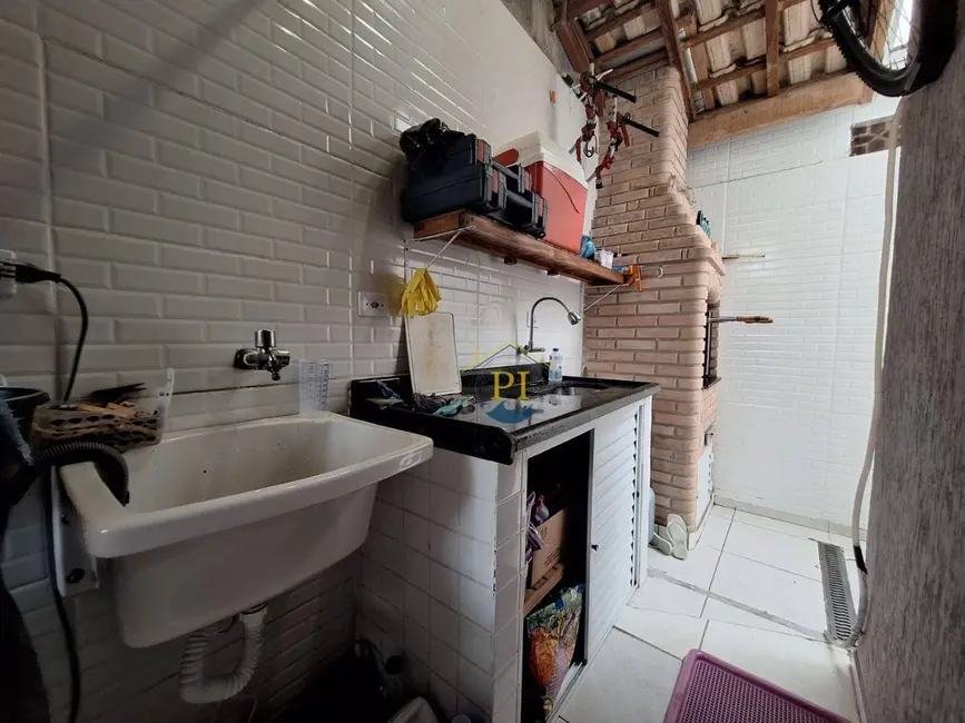 Foto 5 de Casa de Condomínio com 2 quartos à venda, 48m2 em Praia Grande - SP