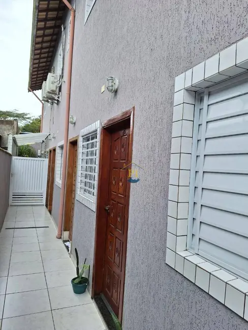 Foto 3 de Casa de Condomínio com 2 quartos à venda, 48m2 em Praia Grande - SP