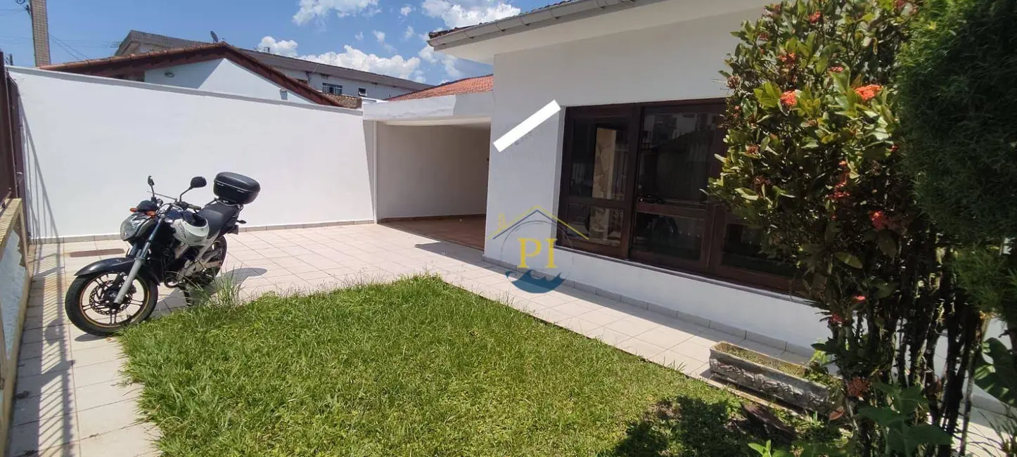 Casa com 4 quartos à venda, 530m2 em Praia Grande - SP - imagem 1 Foto 1 de Casa com 4 quartos à venda, 530m2 em Praia Grande - SP