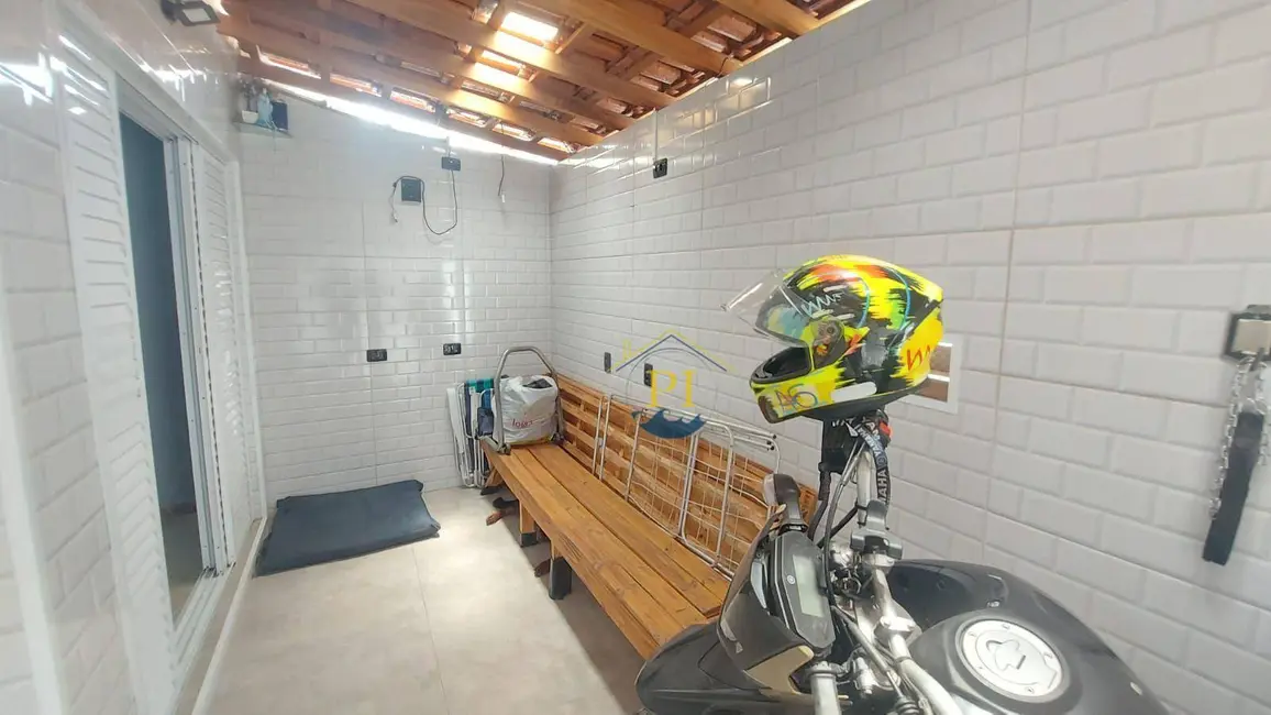 Foto 2 de Casa com 2 quartos à venda, 121m2 em Canto do Forte, Praia Grande - SP