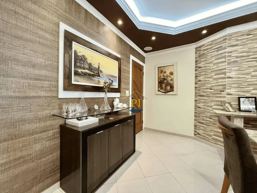 Apartamento com 3 quartos à venda, 140m2 em Praia Grande - SP - imagem 3 Foto 3 de Apartamento com 3 quartos à venda, 140m2 em Praia Grande - SP