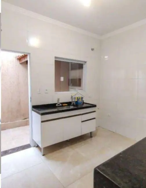 Foto 6 de Sobrado com 3 quartos para alugar, 130m2 em Canto do Forte, Praia Grande - SP