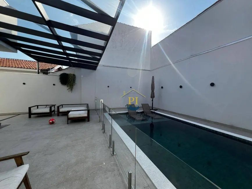 Casa com 2 quartos à venda, 360m2 em Canto do Forte, Praia Grande - SP - imagem 7 Foto 7 de Casa com 2 quartos à venda, 360m2 em Canto do Forte, Praia Grande - SP