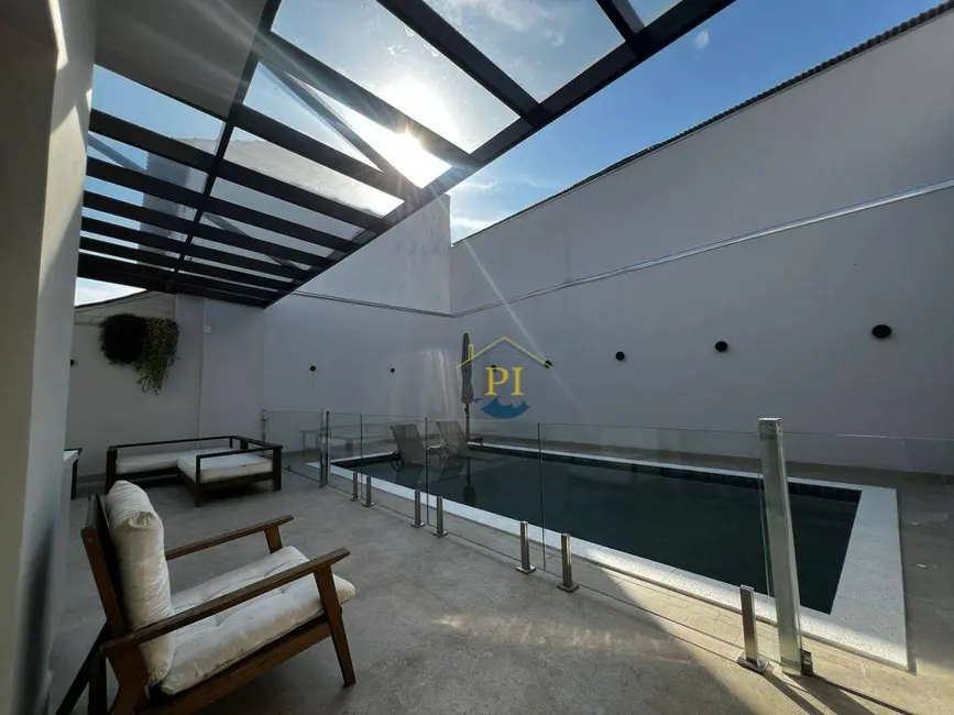 Casa com 2 quartos à venda, 360m2 em Canto do Forte, Praia Grande - SP - imagem 4 Foto 4 de Casa com 2 quartos à venda, 360m2 em Canto do Forte, Praia Grande - SP