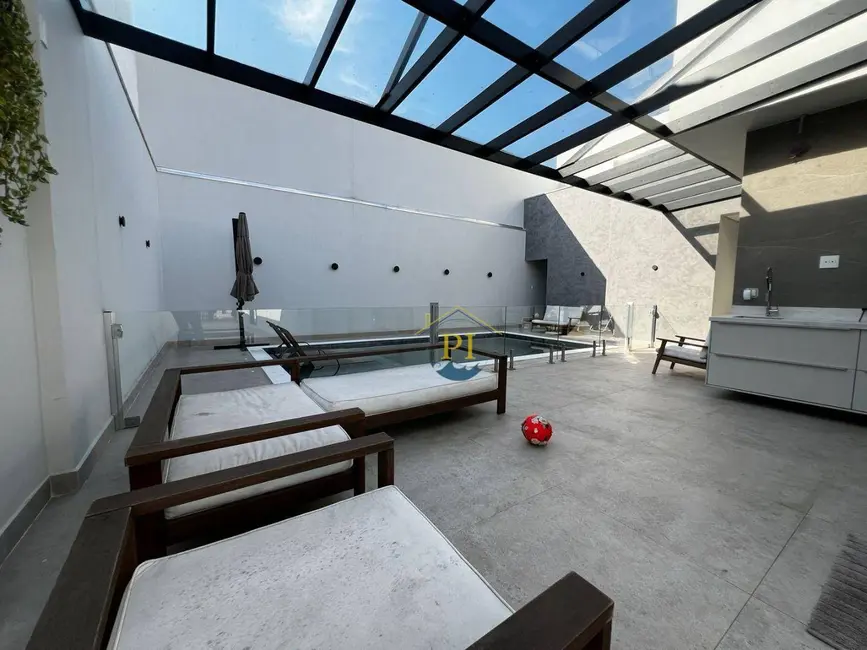 Casa com 2 quartos à venda, 360m2 em Canto do Forte, Praia Grande - SP - imagem 3 Foto 3 de Casa com 2 quartos à venda, 360m2 em Canto do Forte, Praia Grande - SP