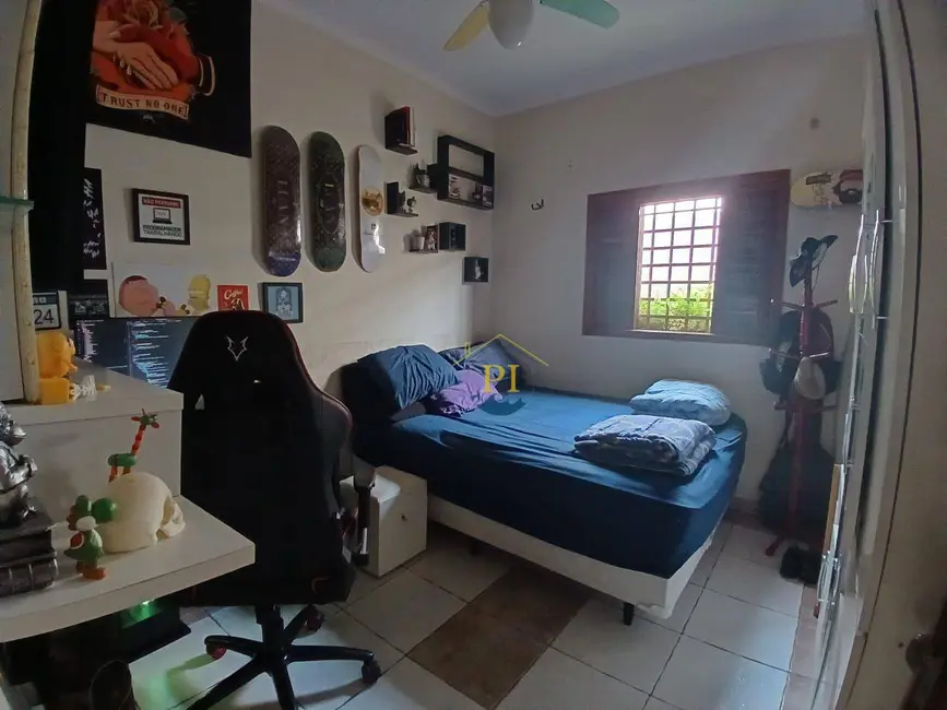 Casa com 3 quartos à venda, 253m2 em Praia Grande - SP - imagem 9 Foto 9 de Casa com 3 quartos à venda, 253m2 em Praia Grande - SP