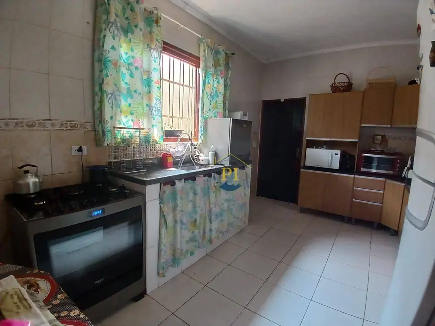 Casa com 3 quartos à venda, 253m2 em Praia Grande - SP - imagem 7 Foto 7 de Casa com 3 quartos à venda, 253m2 em Praia Grande - SP