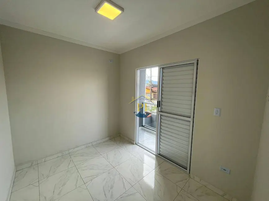 Foto 1 de Casa de Condomínio com 4 quartos à venda, 120m2 em Maracanã, Praia Grande - SP