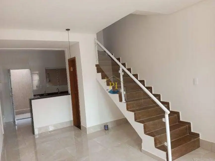 Foto 1 de Sobrado com 3 quartos à venda, 150m2 em Canto do Forte, Praia Grande - SP