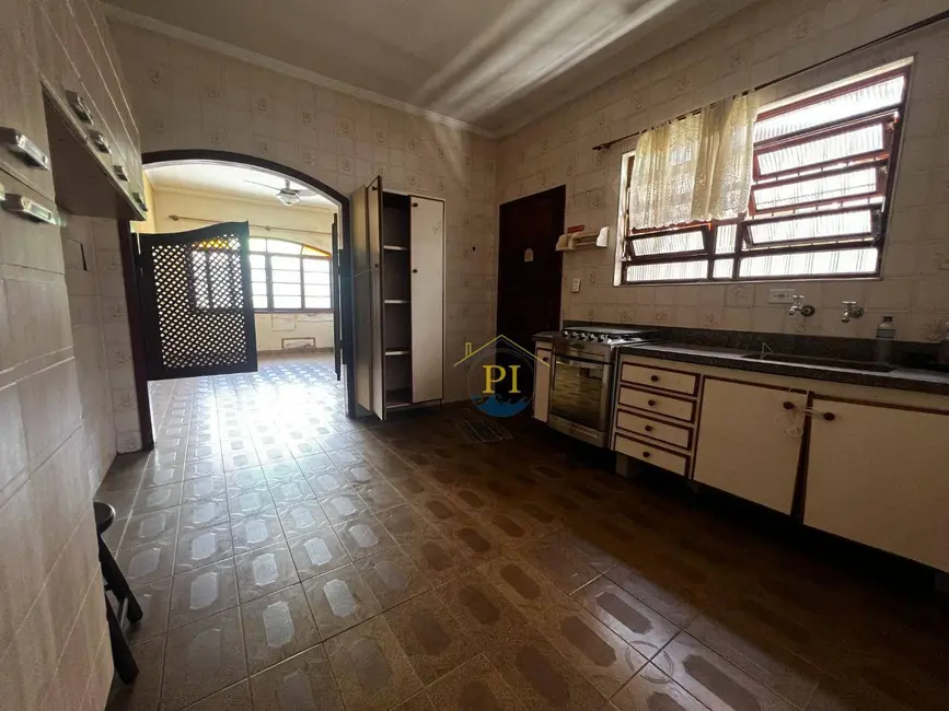 Casa com 3 quartos à venda, 154m2 em Praia Grande - SP - imagem 5 Foto 5 de Casa com 3 quartos à venda, 154m2 em Praia Grande - SP