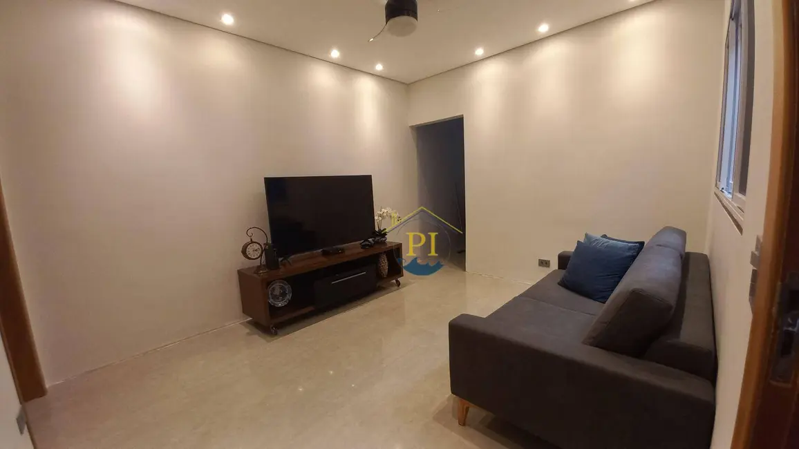 Foto 2 de Casa com 2 quartos à venda, 72m2 em Mirim, Praia Grande - SP