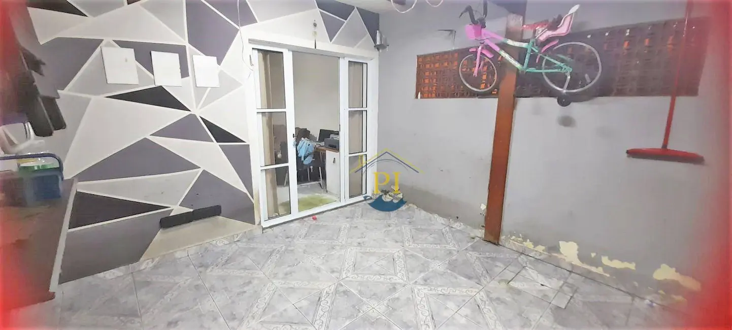Foto 2 de Casa com 2 quartos à venda, 63m2 em Mirim, Praia Grande - SP