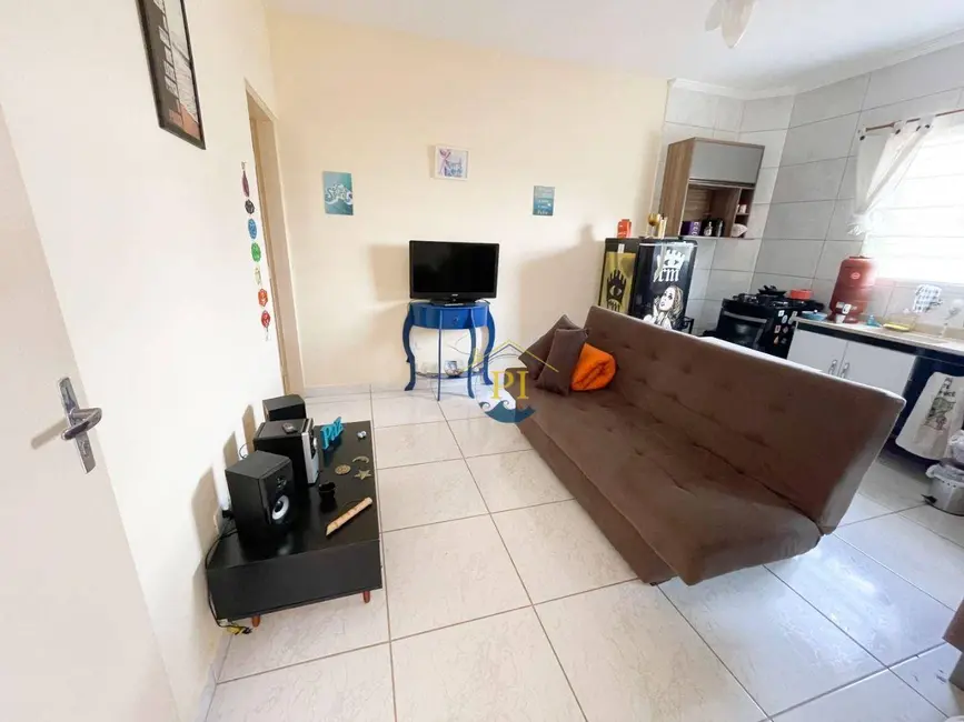 Foto 1 de Casa com 1 quarto à venda, 32m2 em Solemar, Praia Grande - SP