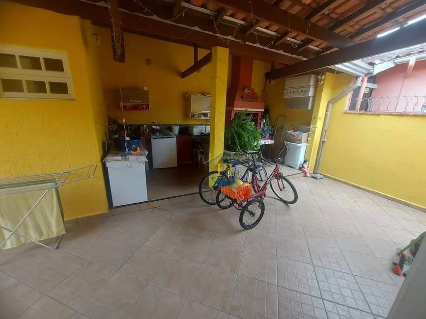 Foto 7 de Casa com 3 quartos à venda, 250m2 em Praia Grande - SP