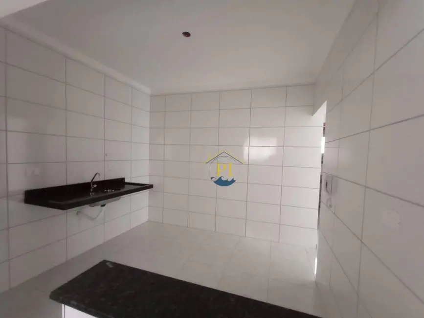 Foto 2 de Casa de Condomínio com 2 quartos à venda, 67m2 em Tupi, Praia Grande - SP