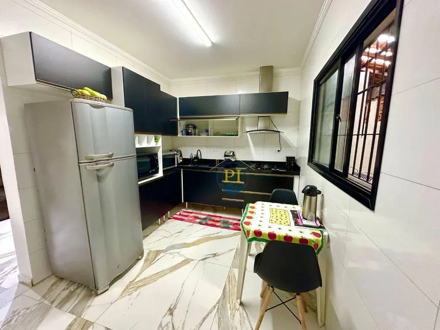 Casa com 3 quartos à venda, 101m2 em Praia Grande - SP - imagem 9 Foto 9 de Casa com 3 quartos à venda, 101m2 em Praia Grande - SP