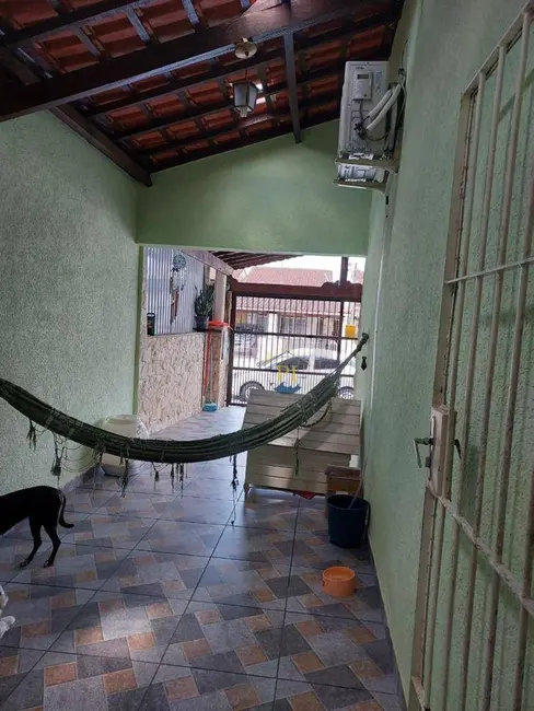 Casa com 2 quartos à venda, 80m2 em Praia Grande - SP - imagem 5 Foto 5 de Casa com 2 quartos à venda, 80m2 em Praia Grande - SP