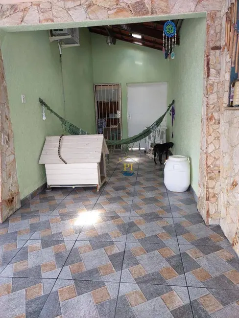 Casa com 2 quartos à venda, 80m2 em Praia Grande - SP - imagem 6 Foto 6 de Casa com 2 quartos à venda, 80m2 em Praia Grande - SP